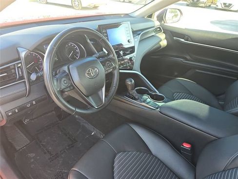 Used 2024 Toyota Camry SE FWD image 16