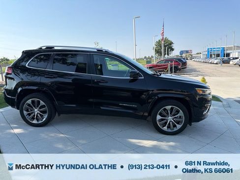Used 2019 Jeep Cherokee Overland AWD/4WD image 16