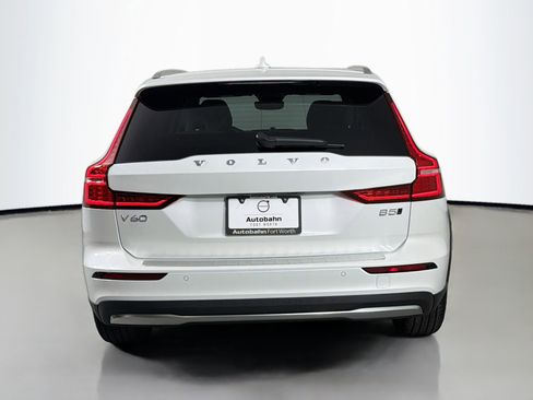 New 2026 Volvo V60 B5 Cross Country Ultra w/ Protection Package Premier AWD/4WD image 6