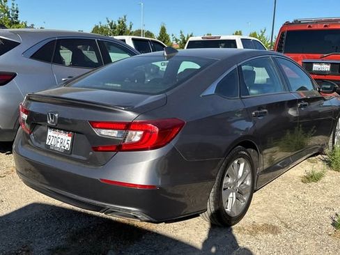 Used 2018 Honda Accord Sport image 4