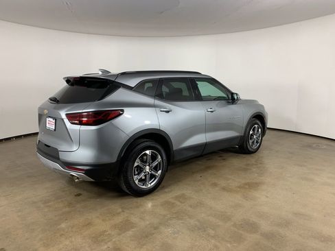 Used 2023 Chevrolet Blazer LT image 8