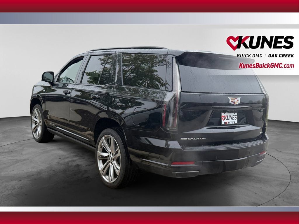 Used 2026 Cadillac Escalade Platinum Sport w/ LPO, Floor Liner Package AWD/4WD image 8