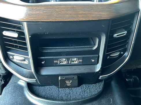 Used 2022 RAM 3500 Laramie image 15