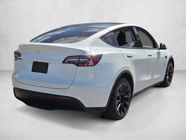Used 2021 Tesla Model Y Long Range AWD/4WD image 5