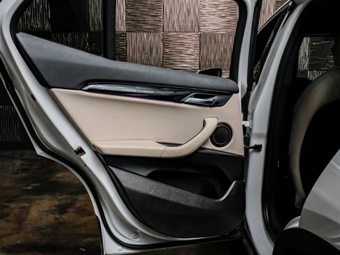 Used 2018 BMW X2 sDrive28i image 39