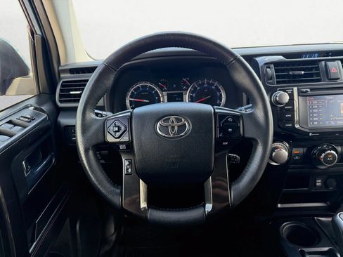 Used 2018 Toyota 4Runner 4WD image 15