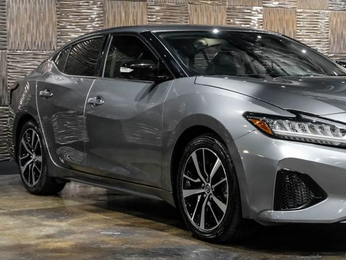 Used 2021 Nissan Maxima 3.5 SV w/ Floor Mat Group image 5