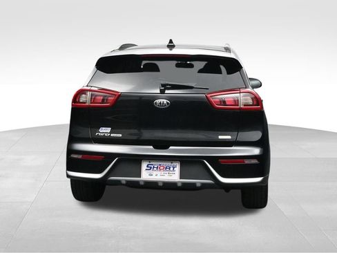 Used 2017 Kia Niro FWD image 4