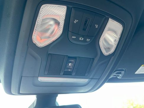 Used 2019 RAM 1500 Big Horn AWD/4WD image 16