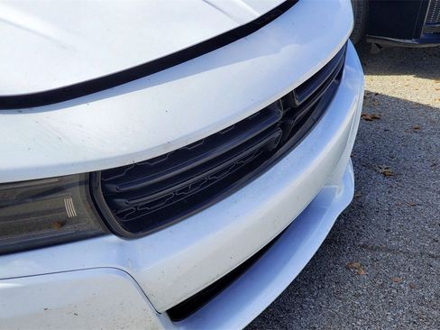 Used 2023 Dodge Charger SXT image 3