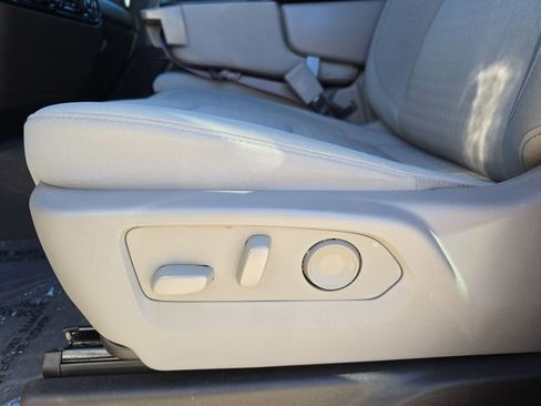 Used 2023 Chevrolet Silverado 1500 LT w/ Safety Package image 29