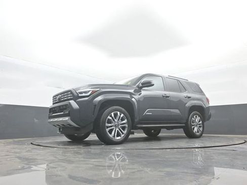 Used 2025 Toyota 4Runner Limited AWD/4WD image 35