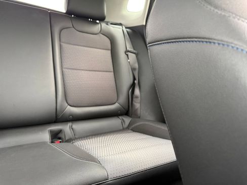 Used 2025 Chevrolet Trax LT image 36