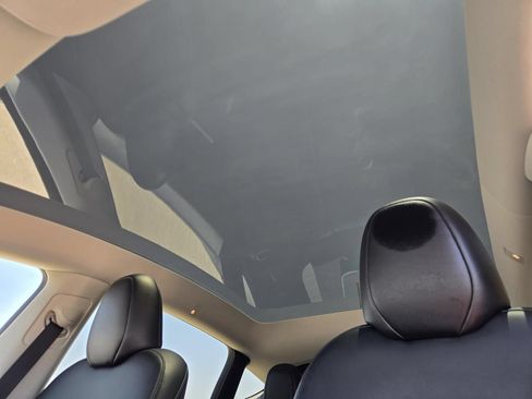 Used 2023 Tesla Model Y AWD image 21