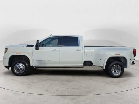 Used 2022 GMC Sierra 3500 Denali AWD/4WD image 2