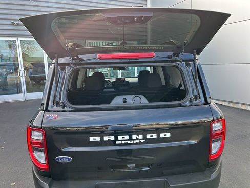 Used 2024 Ford Bronco Sport Badlands image 9