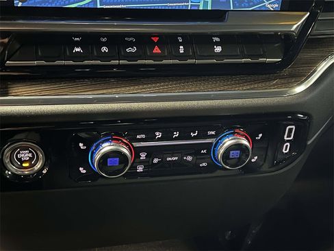 Used 2023 GMC Sierra 1500 Elevation image 18