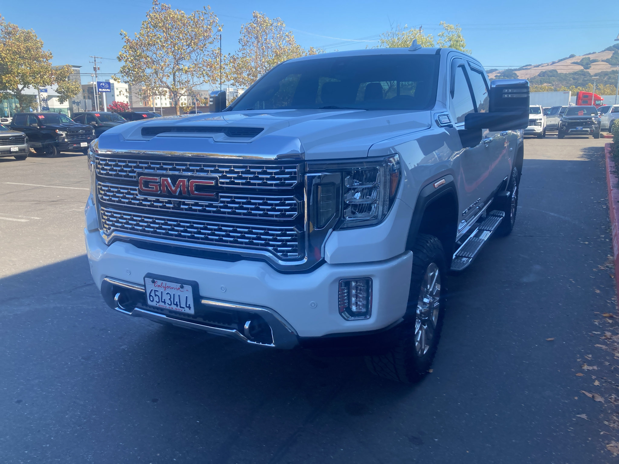 Used 2020 GMC Sierra 3500 Denali w/ Denali Ultimate Package AWD/4WD image 2