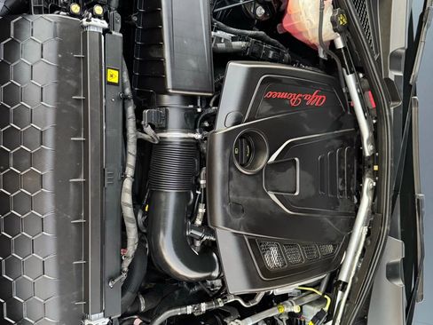 Used 2018 Alfa Romeo Giulia Ti image 43
