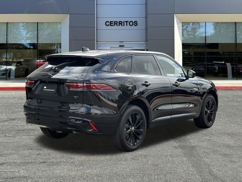 New 2026 Jaguar F-PACE R-Dynamic S image 6