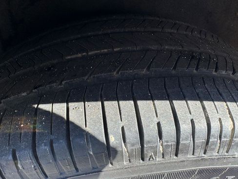 Used 2011 BMW X5 xDrive35i image 9