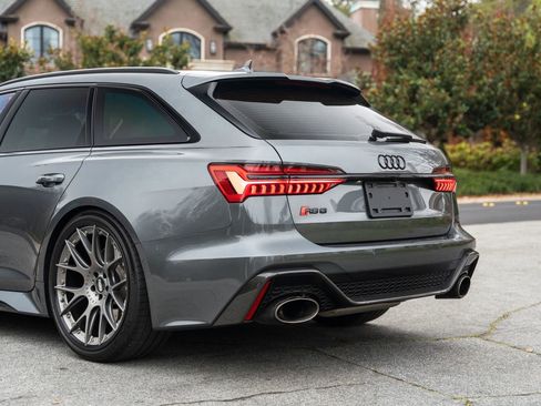 Used 2022 Audi RS 6 image 28