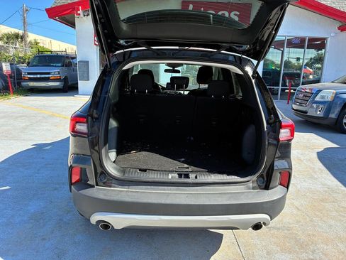 Used 2025 Ford Escape Active FWD image 5