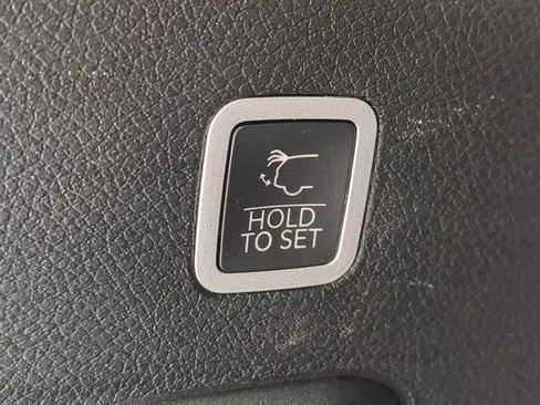 Certified 2023 Jeep Grand Wagoneer Series II AWD/4WD image 15