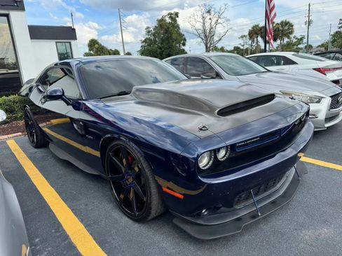 Used 2016 Dodge Challenger R/T Plus RWD image 1
