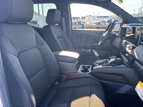 New 2026 GMC Canyon Elevation w/ Convenience Package image 34