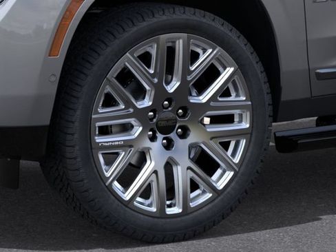 New 2026 GMC Yukon Denali Ultimate w/ LPO, Illumination Package AWD/4WD image 9