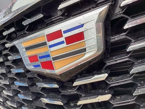 Used 2025 Cadillac XT5 Premium Luxury w/ LPO, Floor Liner Package AWD/4WD image 4