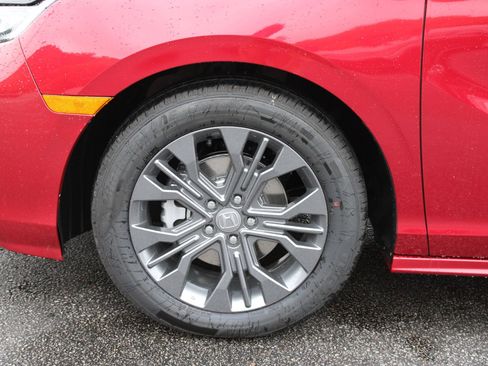 New 2026 Honda Odyssey Touring image 13