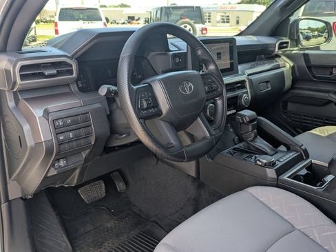 Used 2024 Toyota Tacoma SR5 AWD/4WD image 32