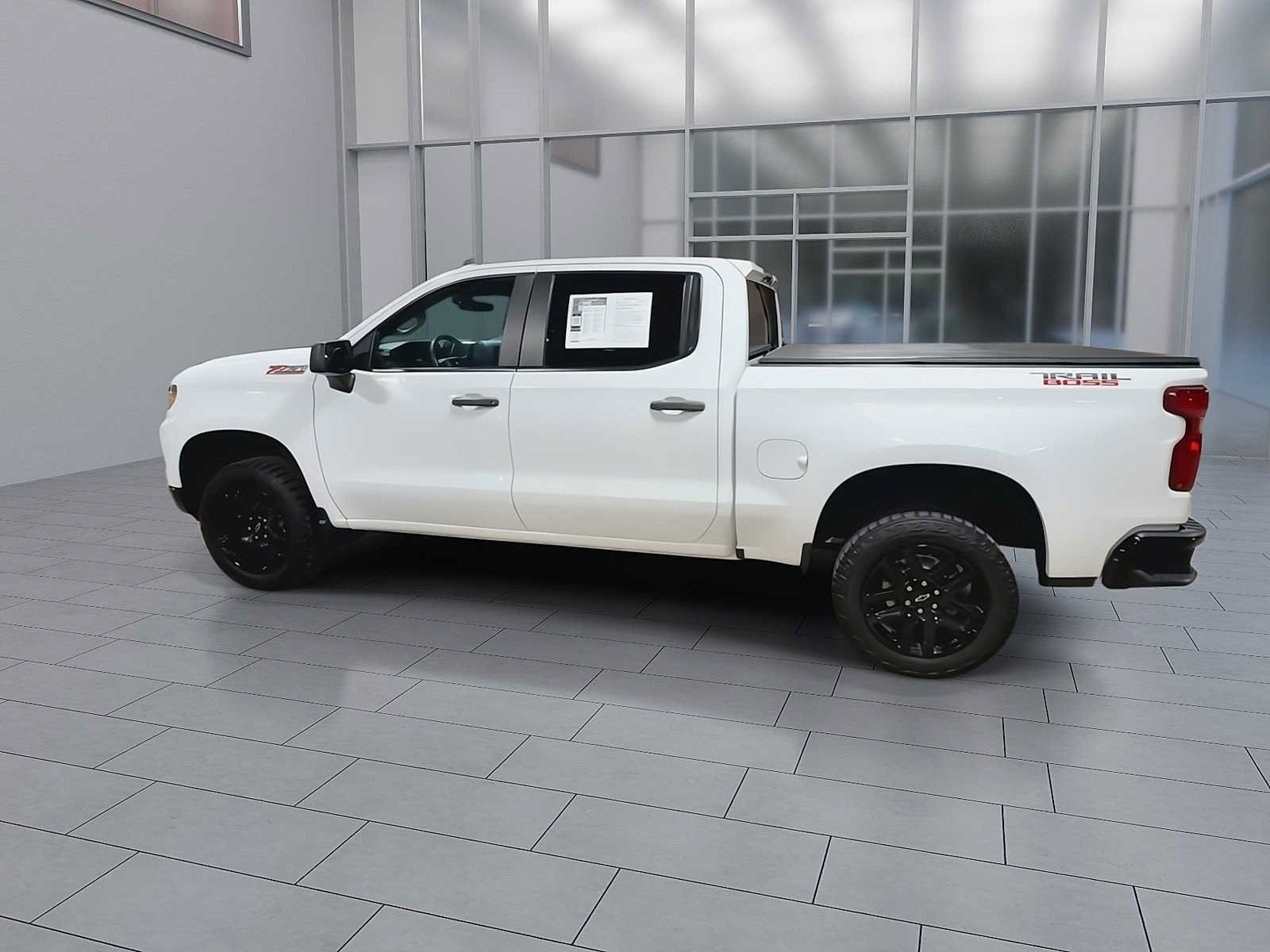 Used 2022 Chevrolet Silverado 1500 Custom Trail Boss AWD/4WD image 6