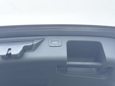 Used 2025 Land Rover Discovery Sport S AWD/4WD image 13