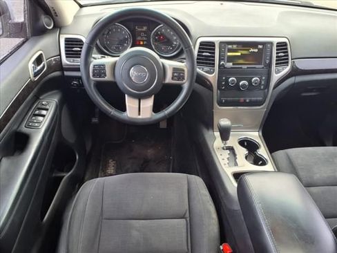 Used 2013 Jeep Grand Cherokee Laredo RWD image 10