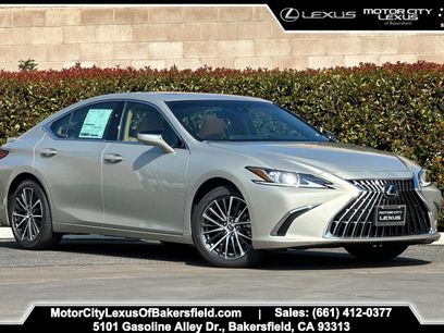 New 2025 Lexus ES 300h w/ Premium Package