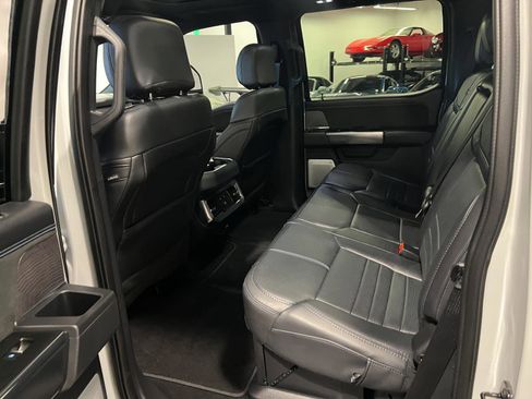 Used 2025 Ford F350 Platinum w/ FX4 Off-Road Package AWD/4WD image 28
