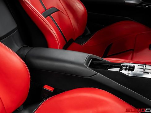 Used 2022 Ferrari SF90 Stradale *CARBON STEERING WHEEL * FRONT image 34