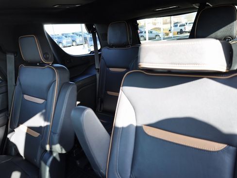 Used 2023 GMC Yukon AT4 image 19