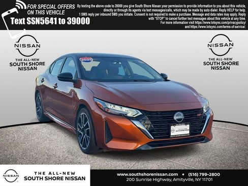 Used 2025 Nissan Sentra SR FWD image 1