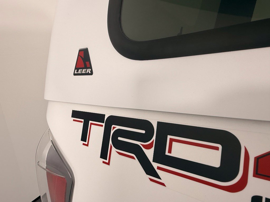 Certified 2023 Toyota Tacoma TRD Off-Road w/ Black Out Package (TMS) AWD/4WD image 18