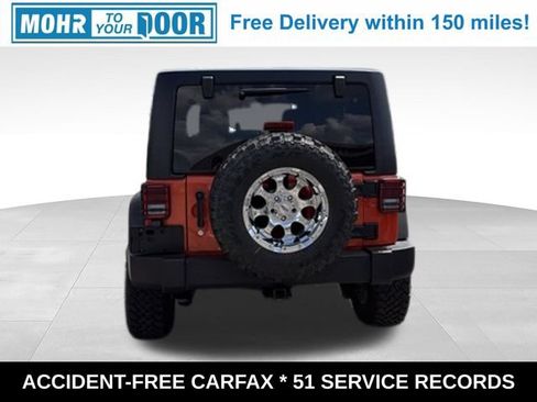 Used 2015 Jeep Wrangler Unlimited Rubicon w/ Connectivity Group AWD/4WD image 4