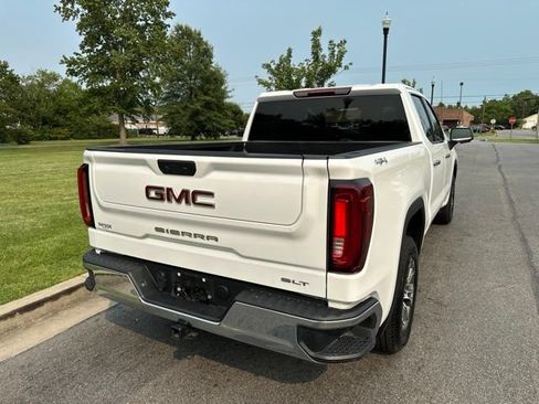 Used 2025 GMC Sierra 1500 SLT AWD/4WD image 19