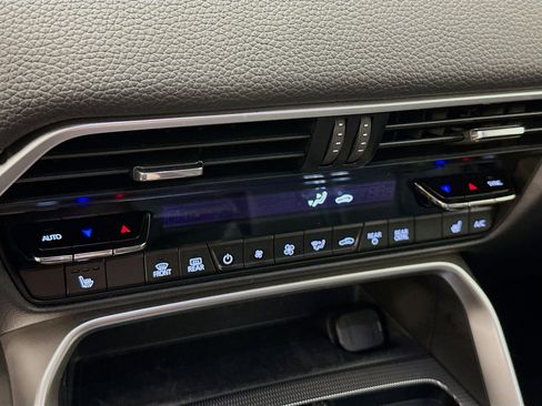 Used 2024 MAZDA CX-90 Plug-In Hybrid w/ Preferred AWD/4WD image 24