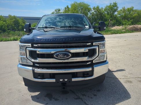 Certified 2022 Ford F350 XLT w/ Camper Package AWD/4WD image 3