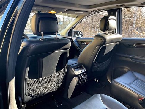 Used 2010 Mercedes-Benz R 350 4MATIC image 31