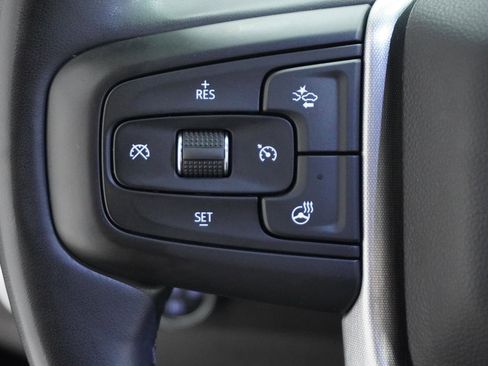 Used 2024 GMC Sierra 1500 SLT image 18