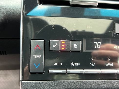 Used 2019 Toyota Avalon Touring w/ Advanced Safety Package FWD image 30